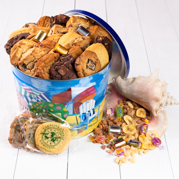 Delicious Assorted Cookie Bucket Large - Treat yourself or your loved ones to a delightful assortment of freshly baked cookies from Carolina Cookie Company. Perfect as a family or party gift. Same-day shipment. Order online
